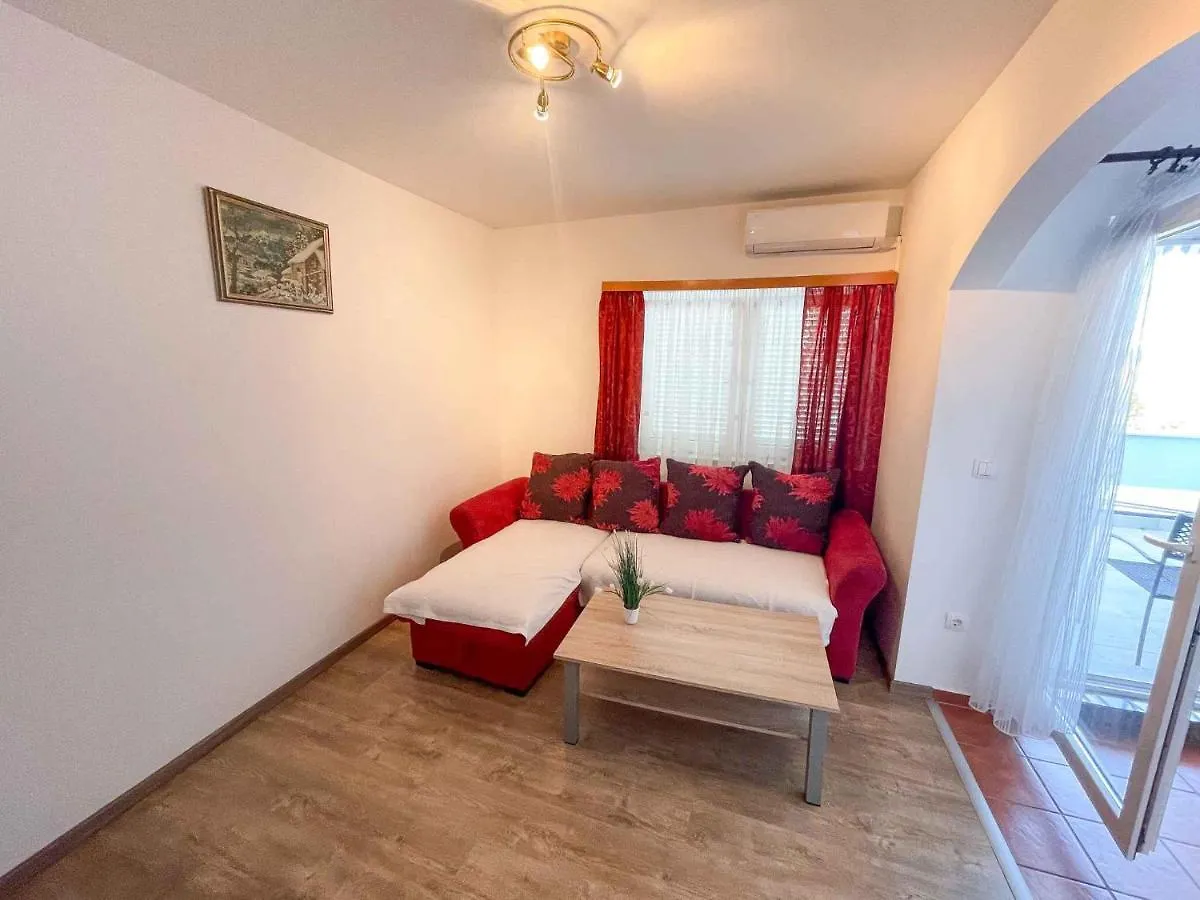 Apartments In Jadranovo 41872 Croatia