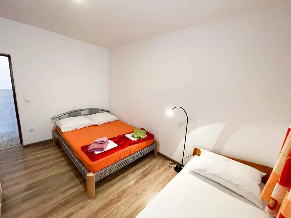 Apartments In Jadranovo 41872 Croatia